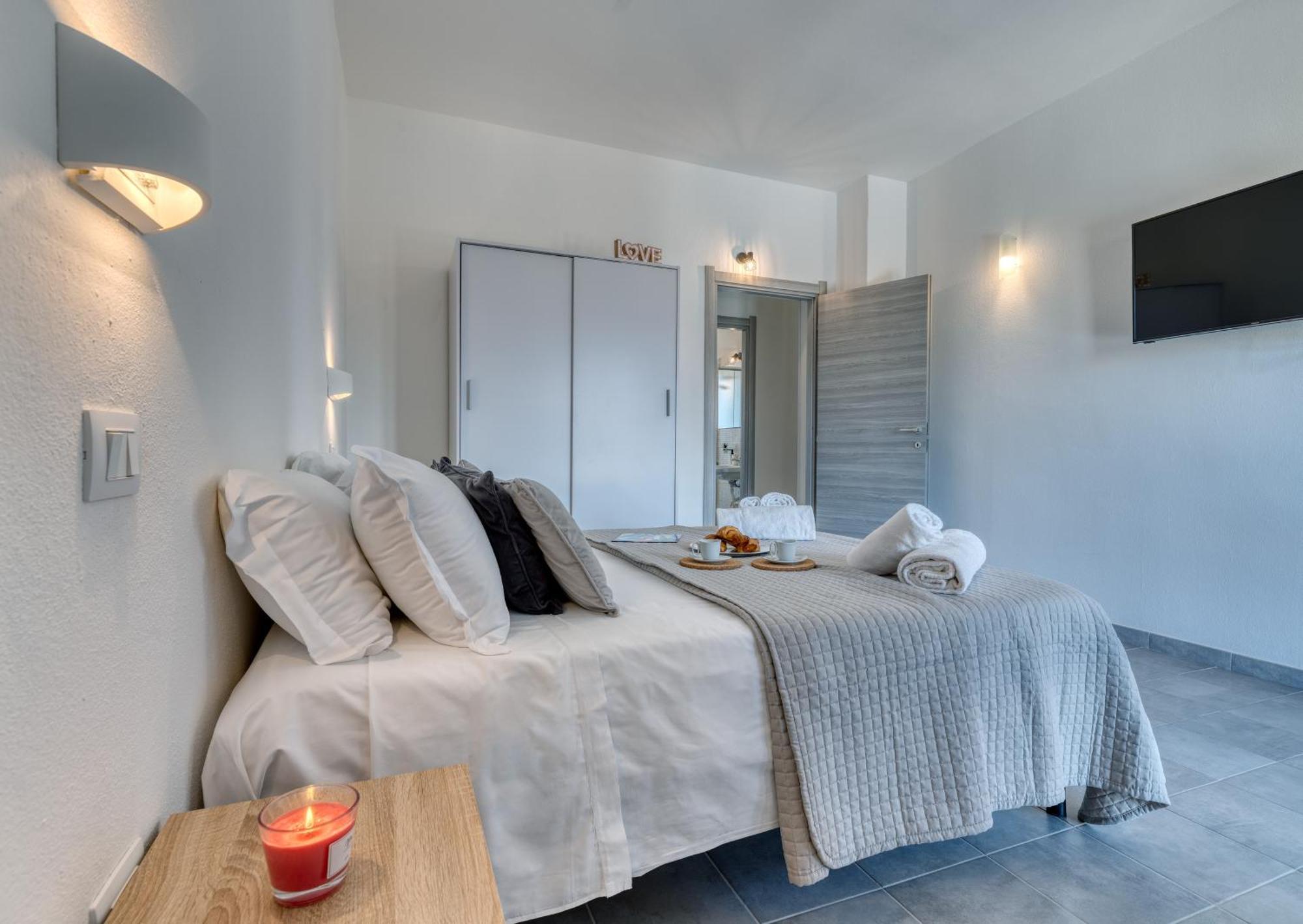 Izzhome Cozy Sunflowers プーラ エクステリア 写真